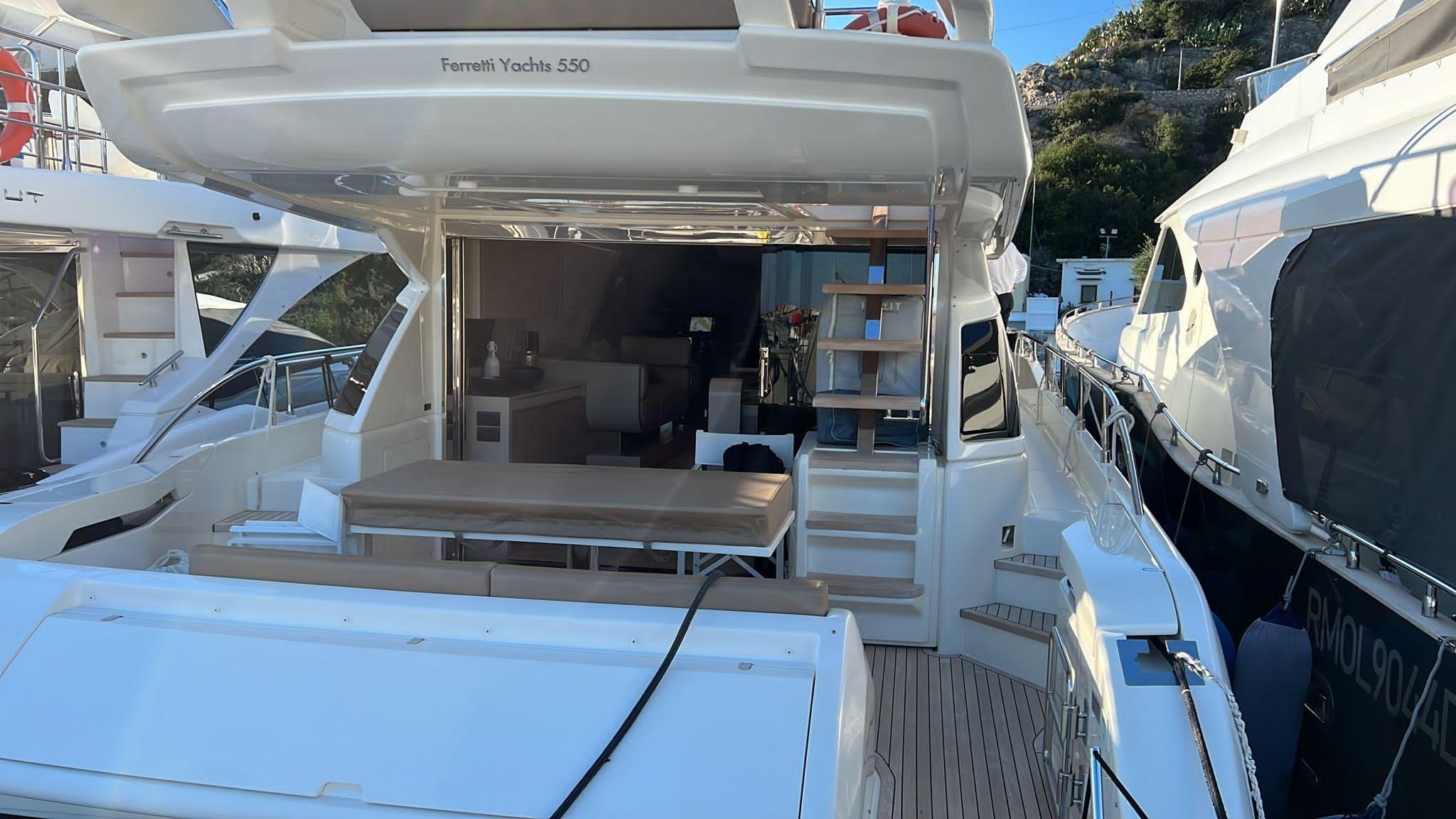 Usato 2019 Ferretti Yachts 550 - La Spezia